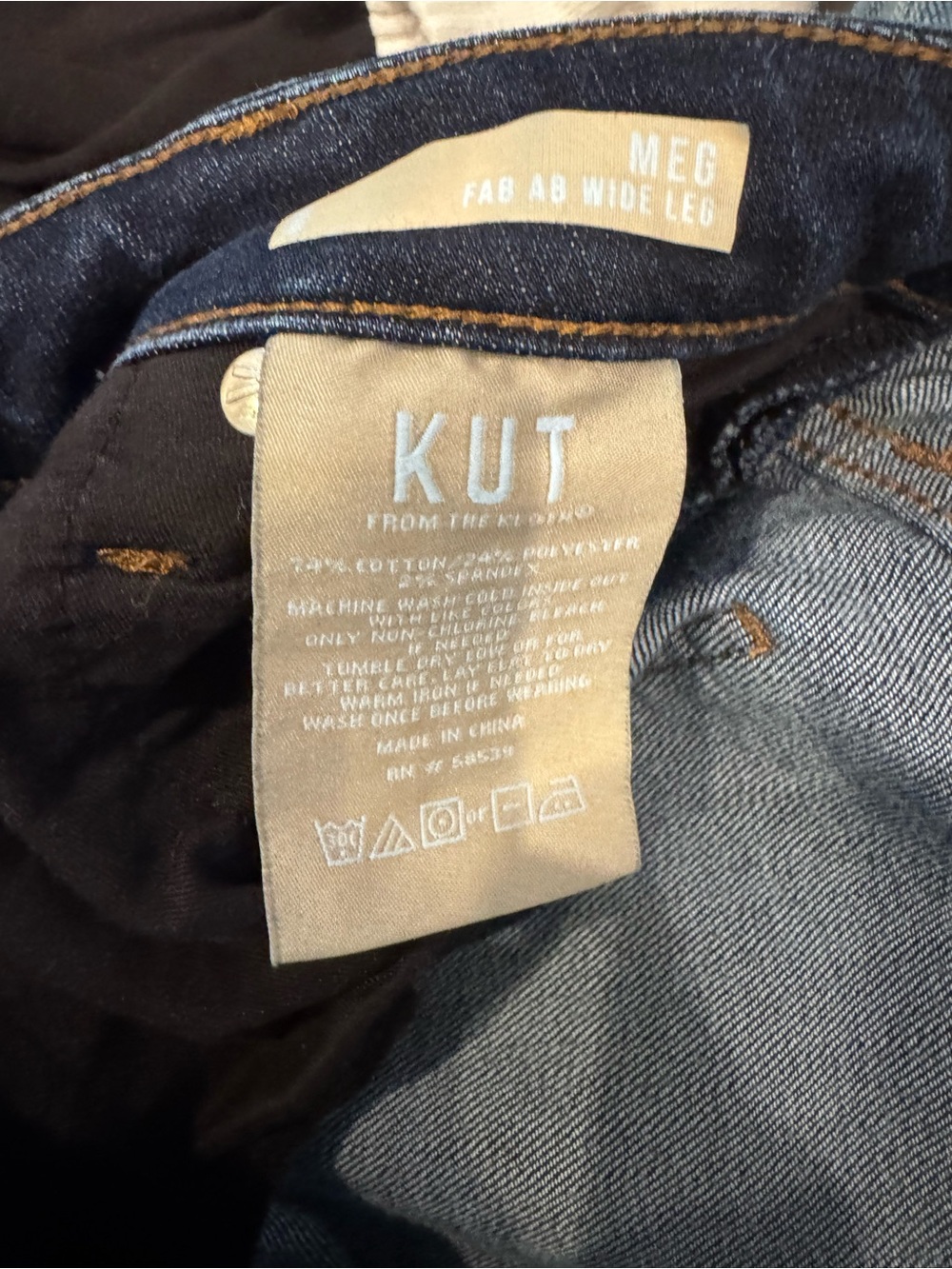 Kut from the Kloth Dark Blue Wide Leg Cuffed Meg Jeans - Picture 11 of 11
